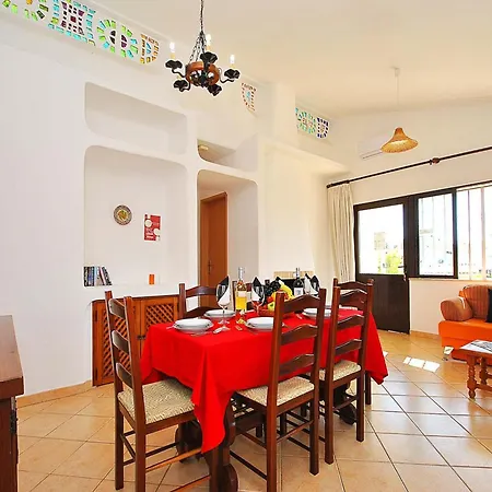 Villa In Albufeira Near Praia Da Oura Beach Vila *