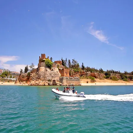 Villa In Albufeira Near Praia Da Oura Beach *
