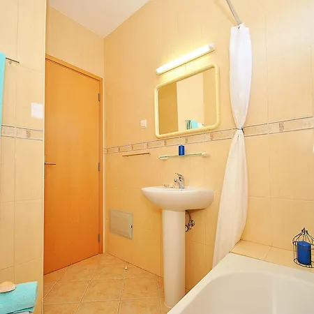 Villa In Albufeira Near Praia Da Oura Beach Vila *